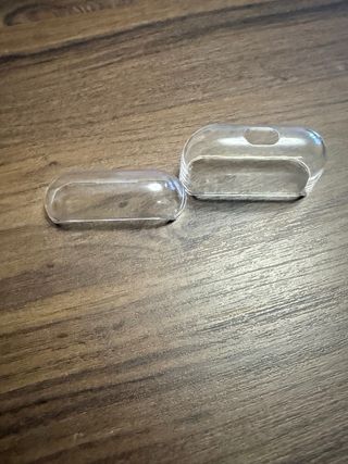 2 Carcasas AirPods Negra y transparente
