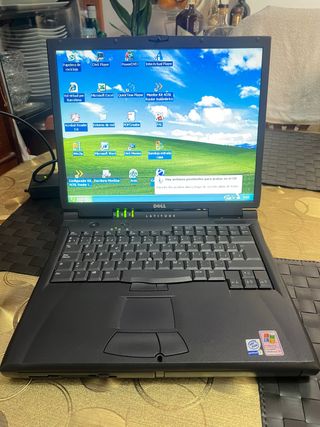 Dell Latitude C810 (Vintage)