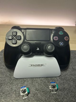Mando PS4 Original con joysticks magnéticos