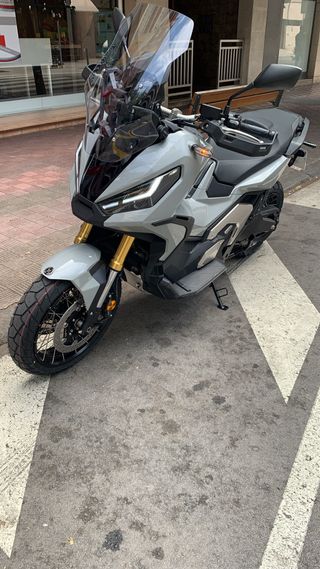 Honda X-ADV Gris