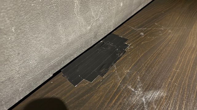 Escritorio MICKE IKEA Negro-marrón 142x50cm