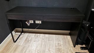 Escritorio MICKE IKEA Negro-marrón 142x50cm