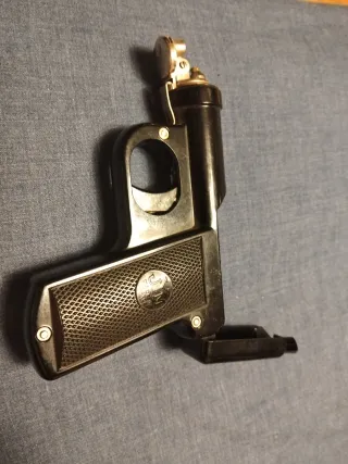 Mechero Pistola y Petillera de 1950