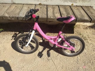 Bicicleta infantil 14 pulgadas rosa como nueva