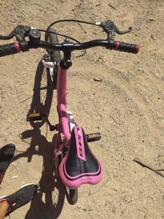 Bicicleta infantil 14 pulgadas rosa como nueva