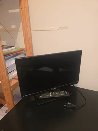 Televisor Engel Negro Pequeño