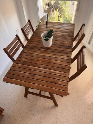 Mesa y 4 Sillas de Jardín Madera
