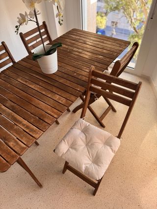 Mesa y 4 Sillas de Jardín Madera