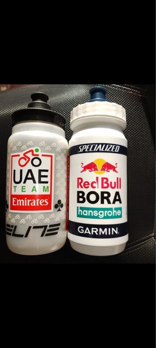 Lotto 2 Borracce/bidon Ciclismo UAE Red Bull