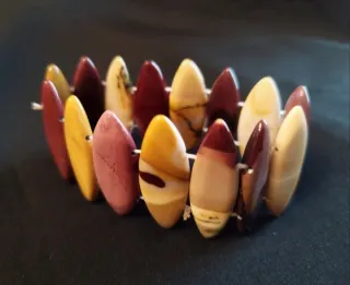 Pulsera elástica piedras colores