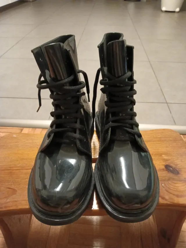 Botas pretas mulher n°41 7€