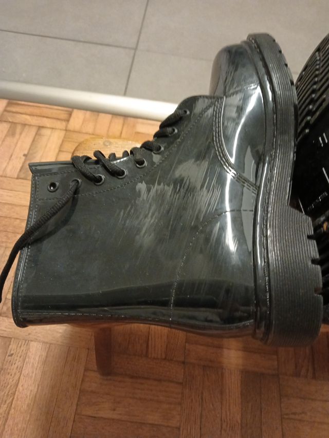 Botas pretas mulher n°41 7€