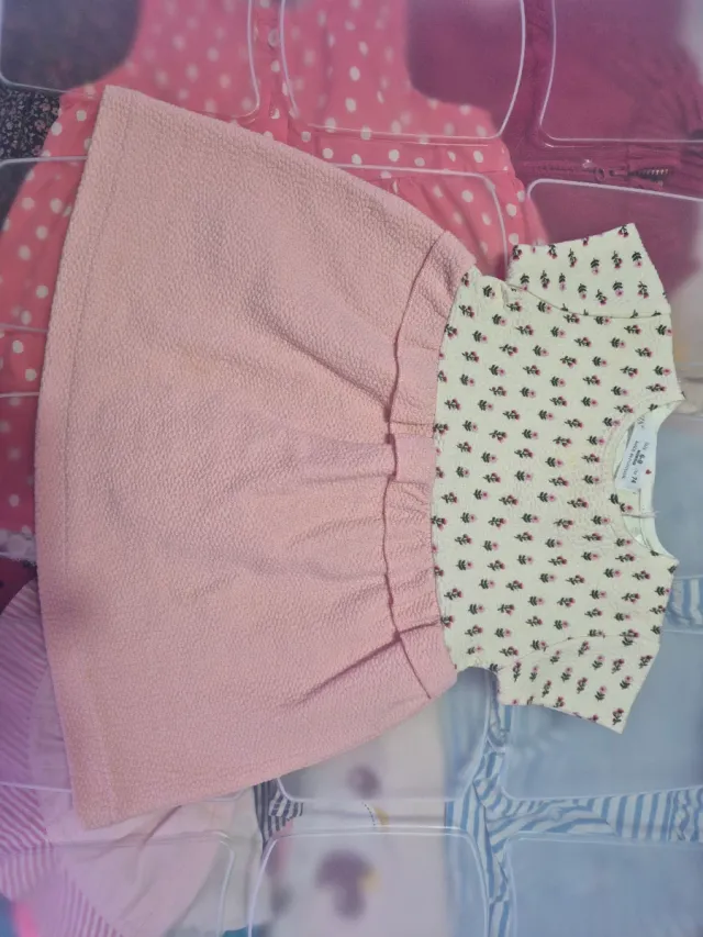 Vestido bebé floral rosa marca:ZARA