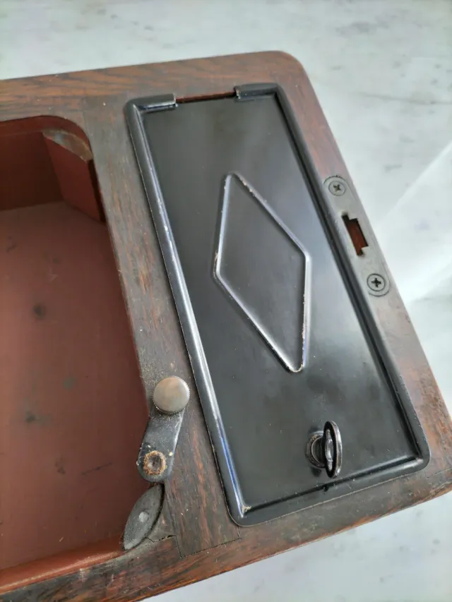 Base/Cajon/ Zocalo Caja Máquina Coser Madera