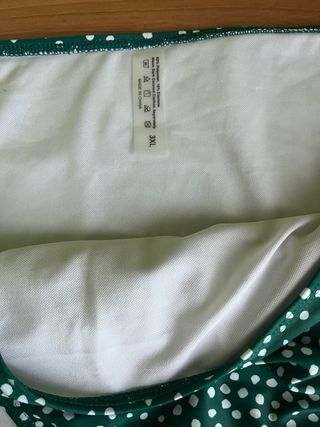 Braga bikini verde con lunares blancos