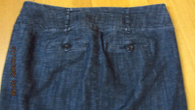 Faldas tejanas azules y beige, tallas 46