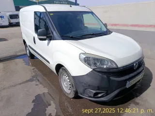 Alquiler vehíclos turismo e industriales 617607517