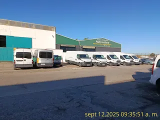 Alquiler vehíclos turismo e industriales 617607517