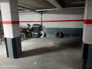 Plaza de garaje en Paseo de la Isla