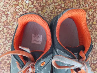 Scarpe antinfortunistiche grigie e arancio