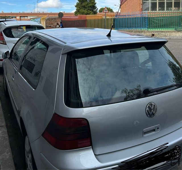 Volkswagen Golf  1.9 TDI  2003