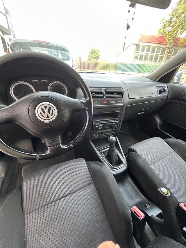 Volkswagen Golf  1.9 TDI  2003