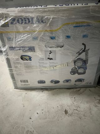 Robot Limpiafondos Zodiac Azul y Blanco