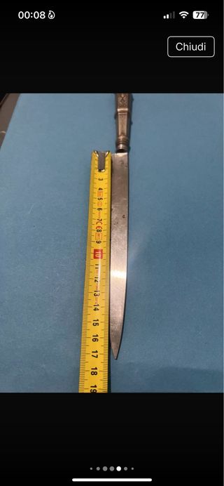 Coltello antico decorato