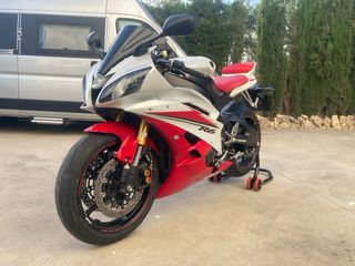 Yamaha R6