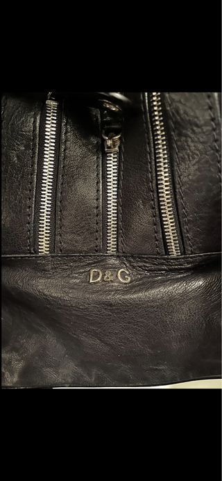 Borsa in pelle nera con zip