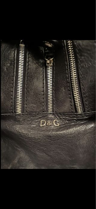 Borsa in pelle nera con zip