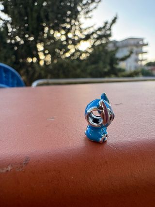 Charm Stitch blu argento S925 con sacchettino