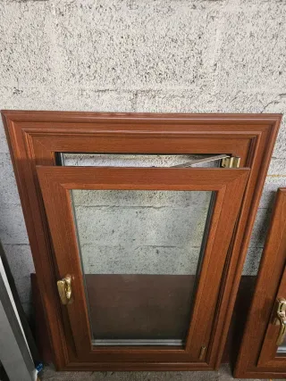 Lote de 2 Ventanas PVC Nuevas y 2 de Aluminio