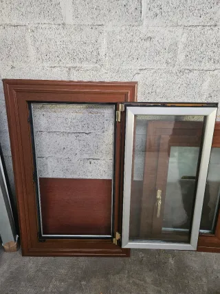 Lote de 2 Ventanas PVC Nuevas y 2 de Aluminio