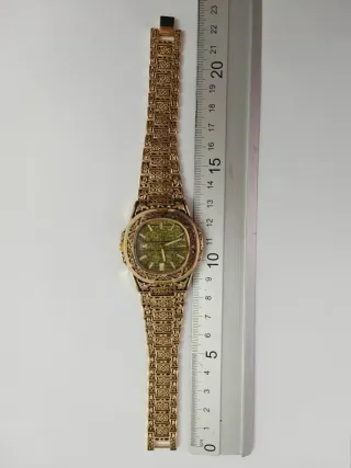 Orologio uomo oro e nero