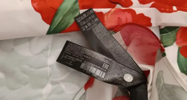 Blusa Mango Estampada Flores Rojas