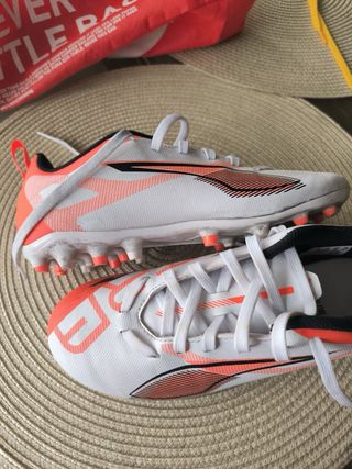 Botas de fútbol Puma talla 34