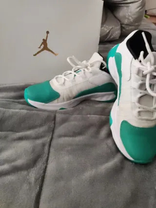 Jordan Jumpman Two Trey Low Aqua/White Talla 40.5