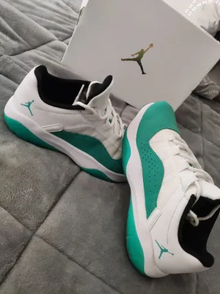 Jordan Jumpman Two Trey Low Aqua/White Talla 40.5