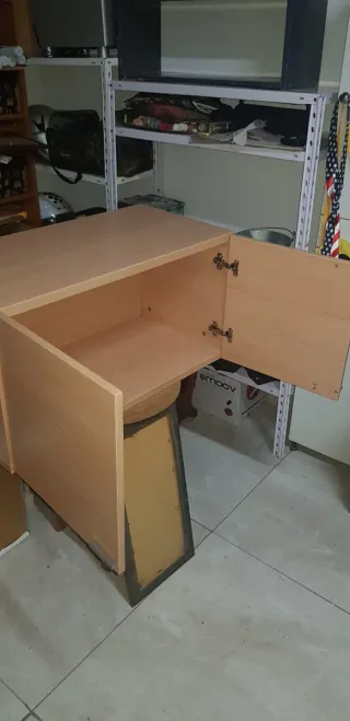 Mueble de dormitorio con puertas
