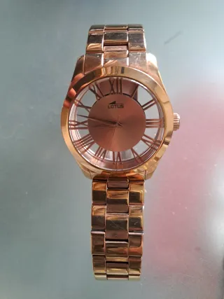Reloj Lotus Dorado