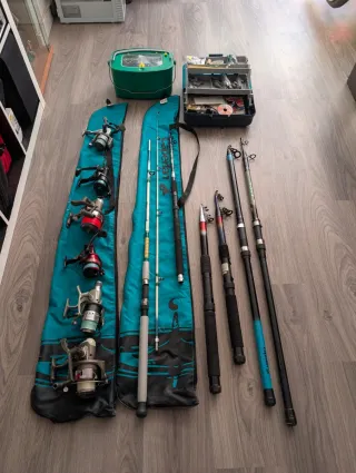 Lote de pesca: cañas, carretes y accesorios