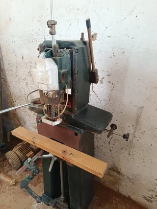 Escopleadora Cadena TC30 Madera