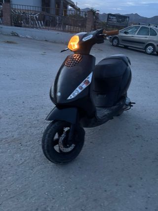 Piaggio Zip SP 2014 -venta o cambio por coche