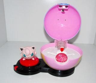 Jigglypuff + Sana Ball Pokémon Surprise Attack S13