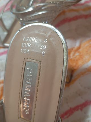 Sandalias plateadas tacón Primark talla 39