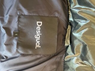Chaleco Desigual verde nuevo sin estrenar,