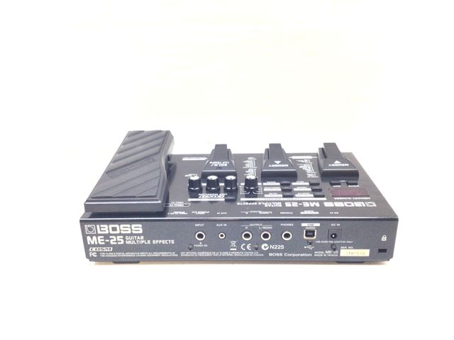 pedal efectos boss me-25