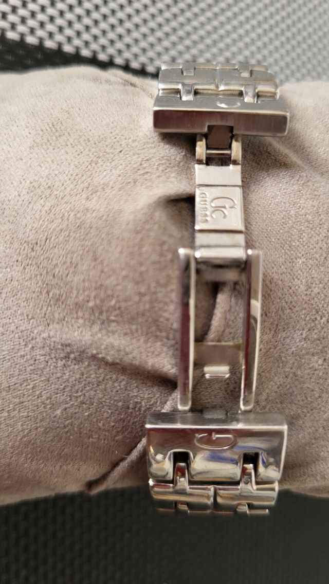 Reloj Guess Acero Cronógrafo Esfera Rosa