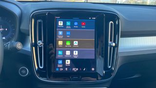 VOLVO VOLVO XC40 XC40 Plus, B3 Mild Hybrid, Gasolina, Dark